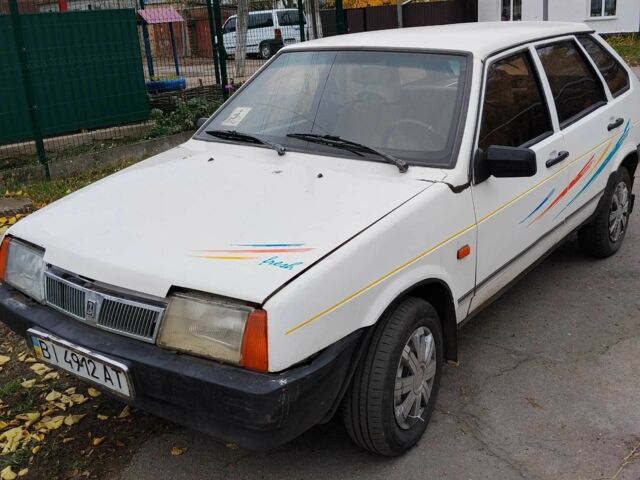 Белый ВАЗ 2109, объемом двигателя 1.5 л и пробегом 200 тыс. км за 650 $, фото 1 на Automoto.ua