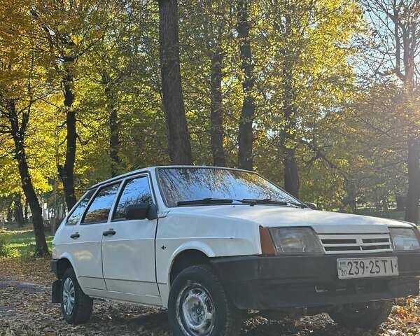 Белый ВАЗ 2109, объемом двигателя 1.3 л и пробегом 200 тыс. км за 900 $, фото 10 на Automoto.ua