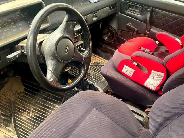 Білий ВАЗ 2109, об'ємом двигуна 1.5 л та пробігом 100 тис. км за 900 $, фото 5 на Automoto.ua