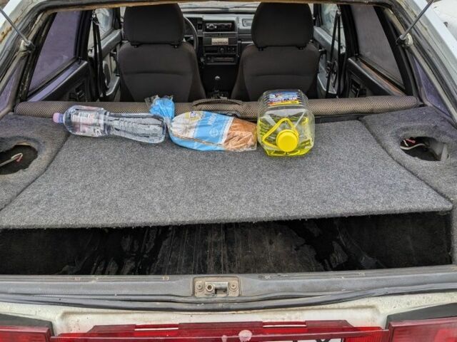 Белый ВАЗ 2109, объемом двигателя 1.5 л и пробегом 300 тыс. км за 1350 $, фото 5 на Automoto.ua