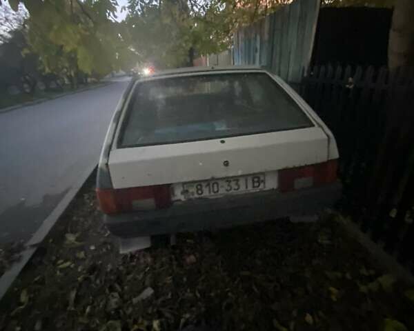 Белый ВАЗ 2109, объемом двигателя 1.5 л и пробегом 100 тыс. км за 600 $, фото 1 на Automoto.ua