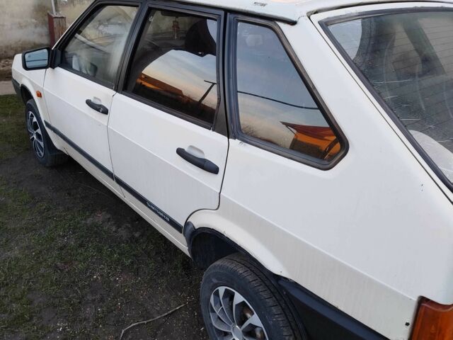 Белый ВАЗ 2109, объемом двигателя 0 л и пробегом 89 тыс. км за 570 $, фото 5 на Automoto.ua