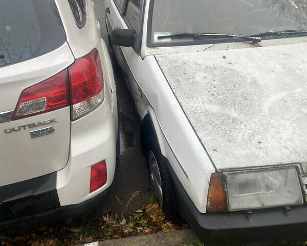 Белый ВАЗ 2109, объемом двигателя 0 л и пробегом 48 тыс. км за 600 $, фото 3 на Automoto.ua