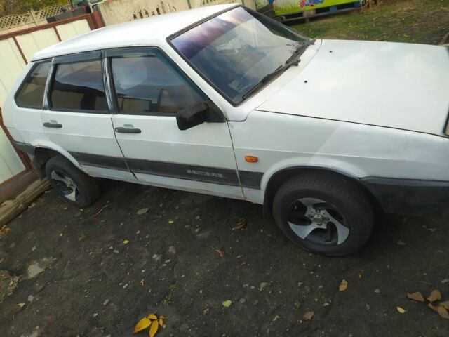 ВАЗ 2109 1993 в Днепре (Днепропетровске) на Automoto.ua Белый ВАЗ 2109, объемом двигателя 0 л и пробегом 1 тыс. км за 595 $, фото 1 на Automoto.ua