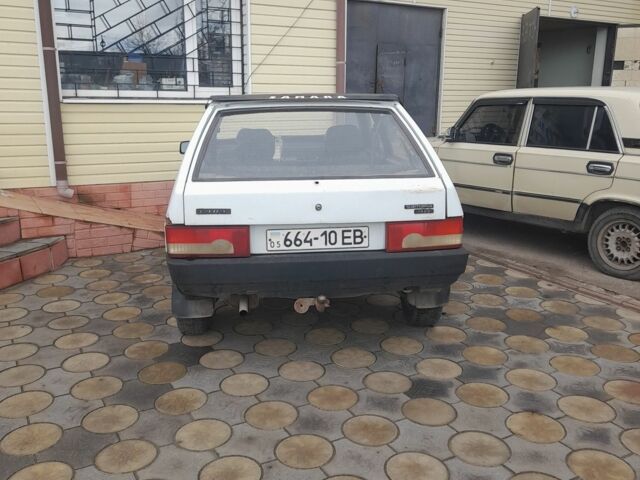 Белый ВАЗ 2109, объемом двигателя 0 л и пробегом 200 тыс. км за 429 $, фото 2 на Automoto.ua
