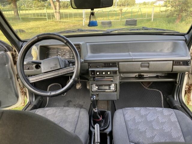 Белый ВАЗ 2109, объемом двигателя 1.3 л и пробегом 938 тыс. км за 500 $, фото 4 на Automoto.ua