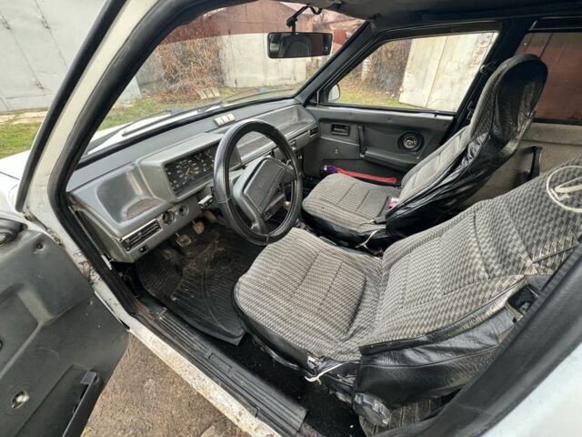 Белый ВАЗ 2109, объемом двигателя 1.5 л и пробегом 3 тыс. км за 600 $, фото 4 на Automoto.ua