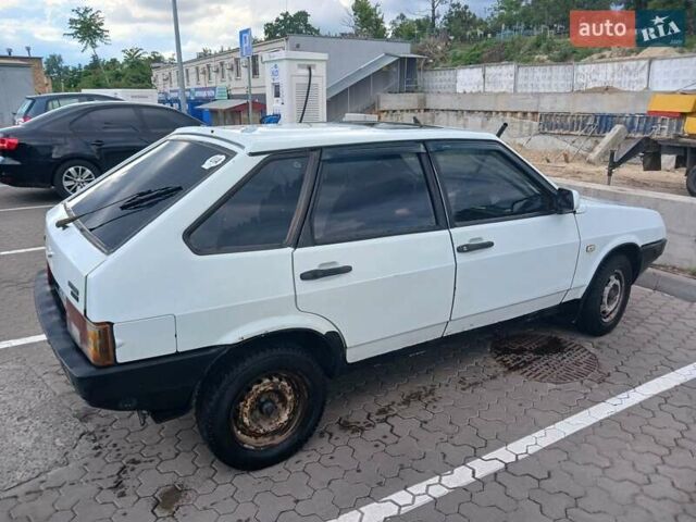 Белый ВАЗ 2109, объемом двигателя 1.3 л и пробегом 200 тыс. км за 900 $, фото 7 на Automoto.ua