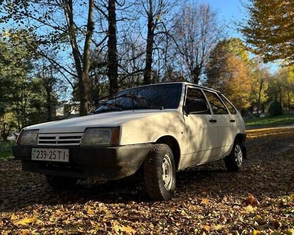 Белый ВАЗ 2109, объемом двигателя 1.3 л и пробегом 200 тыс. км за 900 $, фото 8 на Automoto.ua