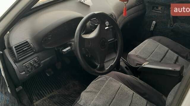 Білий ВАЗ 2109, об'ємом двигуна 1.5 л та пробігом 300 тис. км за 750 $, фото 1 на Automoto.ua