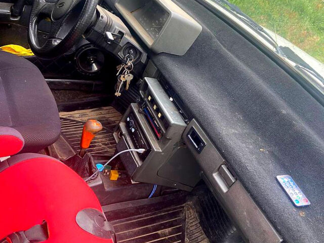 Білий ВАЗ 2109, об'ємом двигуна 1.5 л та пробігом 100 тис. км за 900 $, фото 1 на Automoto.ua