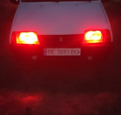 Білий ВАЗ 2109, об'ємом двигуна 1.5 л та пробігом 5 тис. км за 900 $, фото 3 на Automoto.ua