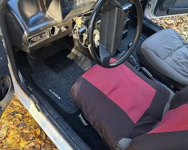 Белый ВАЗ 2109, объемом двигателя 1.3 л и пробегом 200 тыс. км за 900 $, фото 23 на Automoto.ua