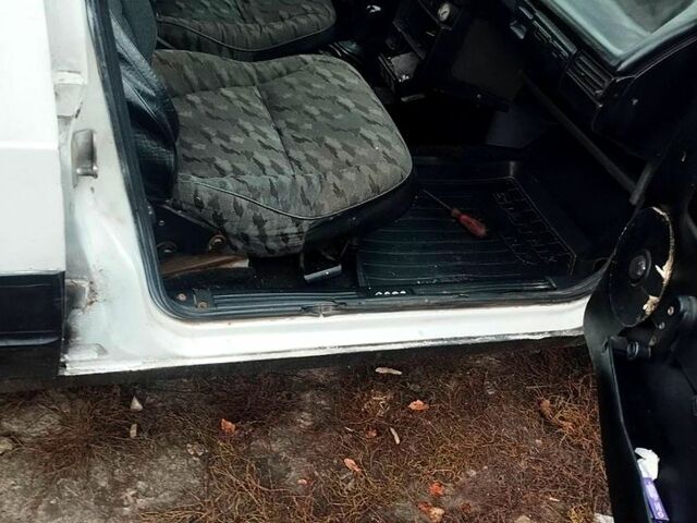 Білий ВАЗ 2109, об'ємом двигуна 1.5 л та пробігом 220 тис. км за 400 $, фото 8 на Automoto.ua