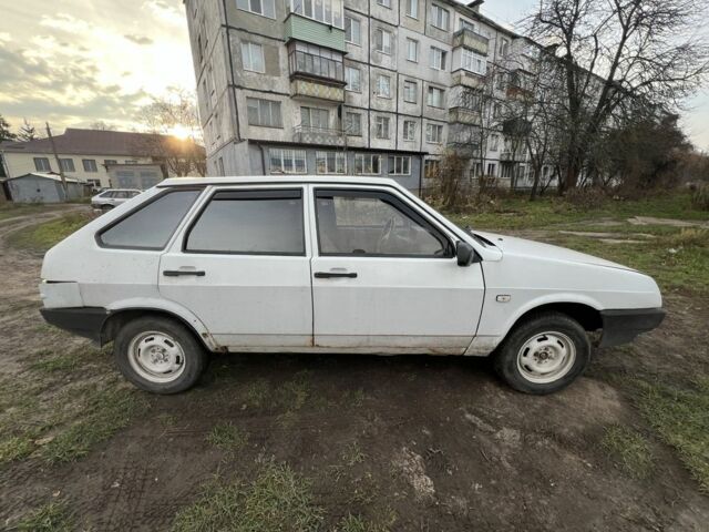 Белый ВАЗ 2109, объемом двигателя 1.5 л и пробегом 3 тыс. км за 600 $, фото 3 на Automoto.ua