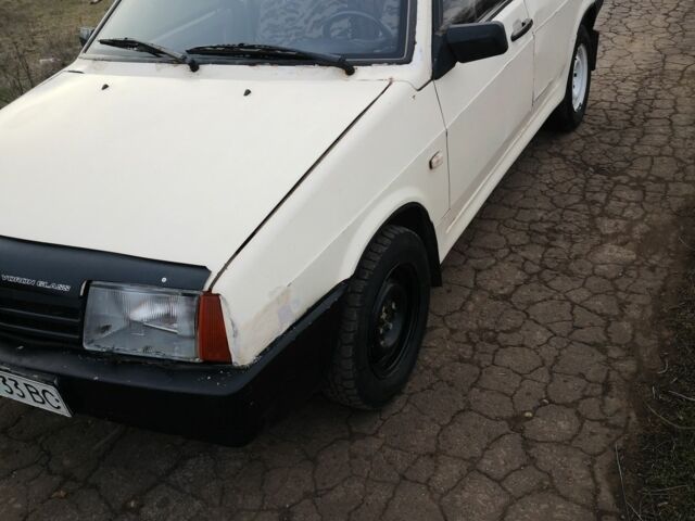 Белый ВАЗ 2109, объемом двигателя 1.3 л и пробегом 33 тыс. км за 850 $, фото 1 на Automoto.ua