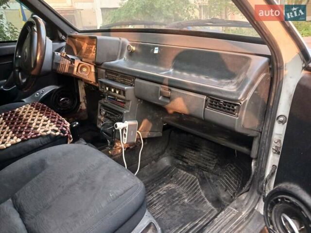 Белый ВАЗ 2109, объемом двигателя 1.3 л и пробегом 200 тыс. км за 900 $, фото 8 на Automoto.ua