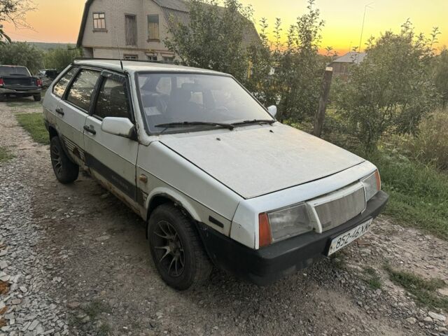 Белый ВАЗ 2109, объемом двигателя 1.5 л и пробегом 87 тыс. км за 750 $, фото 3 на Automoto.ua