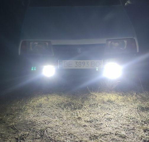 Білий ВАЗ 2109, об'ємом двигуна 1.5 л та пробігом 5 тис. км за 900 $, фото 4 на Automoto.ua