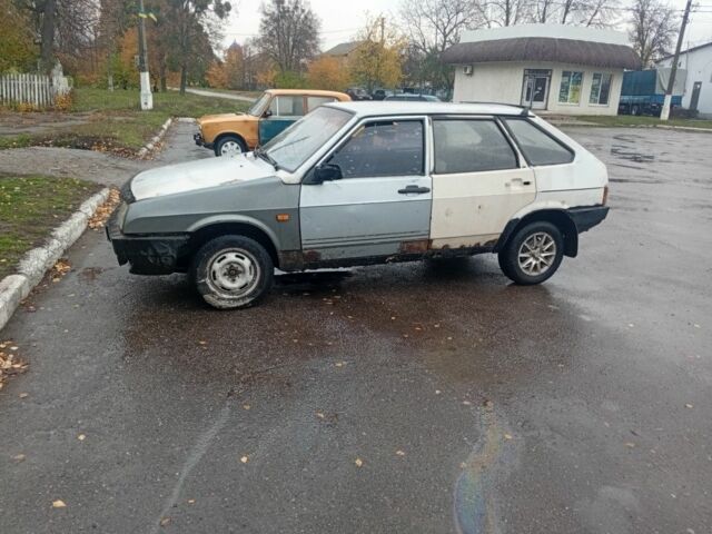 ВАЗ 2109 1994 в Борисполе на Automoto.ua Белый ВАЗ 2109, объемом двигателя 1.5 л и пробегом 300 тыс. км за 404 $, фото 1 на Automoto.ua