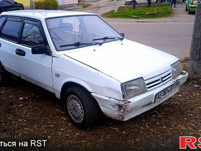 Белый ВАЗ 2109, объемом двигателя 1.3 л и пробегом 120 тыс. км за 620 $, фото 4 на Automoto.ua