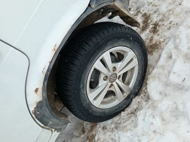 Белый ВАЗ 2109, объемом двигателя 1.5 л и пробегом 350 тыс. км за 1300 $, фото 2 на Automoto.ua