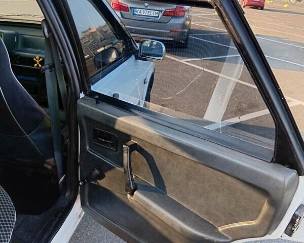 Білий ВАЗ 2109, об'ємом двигуна 1.5 л та пробігом 100 тис. км за 1453 $, фото 16 на Automoto.ua