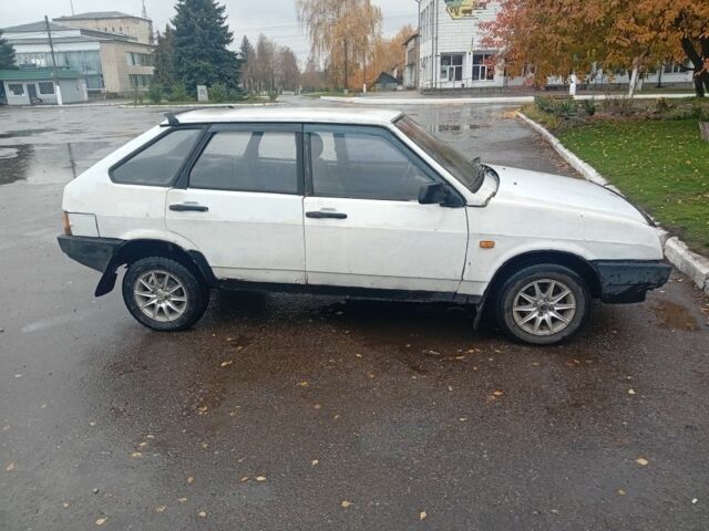 ВАЗ 2109 1994 в Борисполе на Automoto.ua Белый ВАЗ 2109, объемом двигателя 1.5 л и пробегом 300 тыс. км за 404 $, фото 2 на Automoto.ua