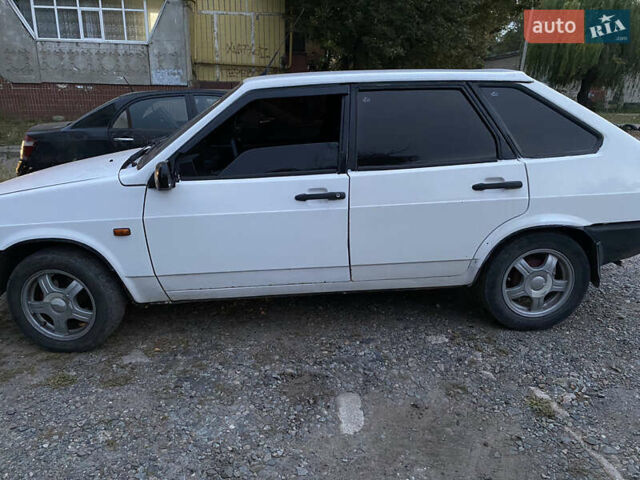 Белый ВАЗ 2109, объемом двигателя 1.5 л и пробегом 30 тыс. км за 1195 $, фото 3 на Automoto.ua
