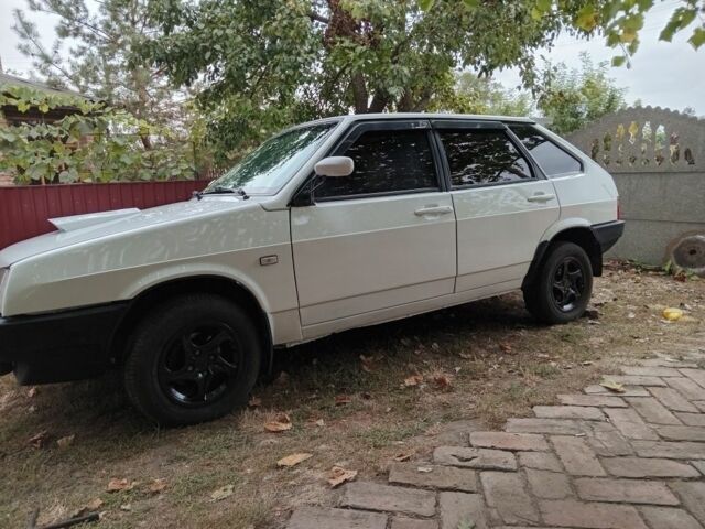 Белый ВАЗ 2109, объемом двигателя 1.3 л и пробегом 1 тыс. км за 1900 $, фото 2 на Automoto.ua