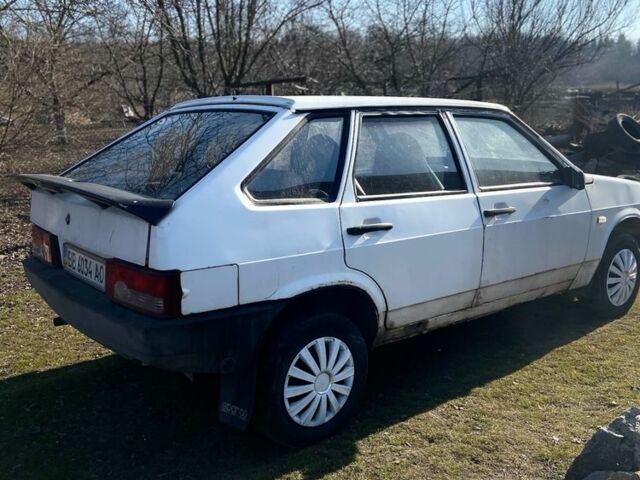 Белый ВАЗ 2109, объемом двигателя 1.5 л и пробегом 2 тыс. км за 600 $, фото 2 на Automoto.ua