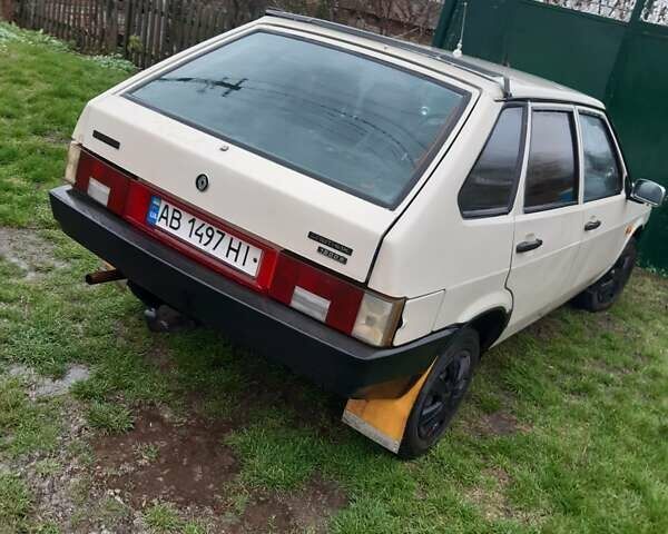 ВАЗ 2109 1994 в Кропивницком (Кировограде) на Automoto.ua Белый ВАЗ 2109, объемом двигателя 1.5 л и пробегом 332 тыс. км за 1250 $, фото 5 на Automoto.ua