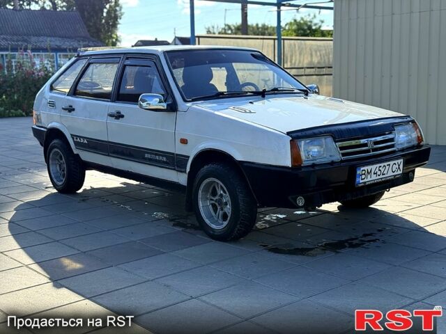 Белый ВАЗ 2109, объемом двигателя 1.5 л и пробегом 100 тыс. км за 1250 $, фото 2 на Automoto.ua