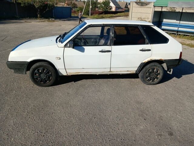 Белый ВАЗ 2109, объемом двигателя 1.3 л и пробегом 1 тыс. км за 600 $, фото 9 на Automoto.ua