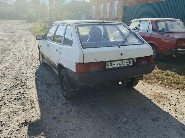Белый ВАЗ 2109, объемом двигателя 1 л и пробегом 1 тыс. км за 472 $, фото 3 на Automoto.ua