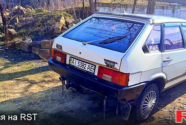 Белый ВАЗ 2109, объемом двигателя 1.5 л и пробегом 142 тыс. км за 1100 $, фото 1 на Automoto.ua