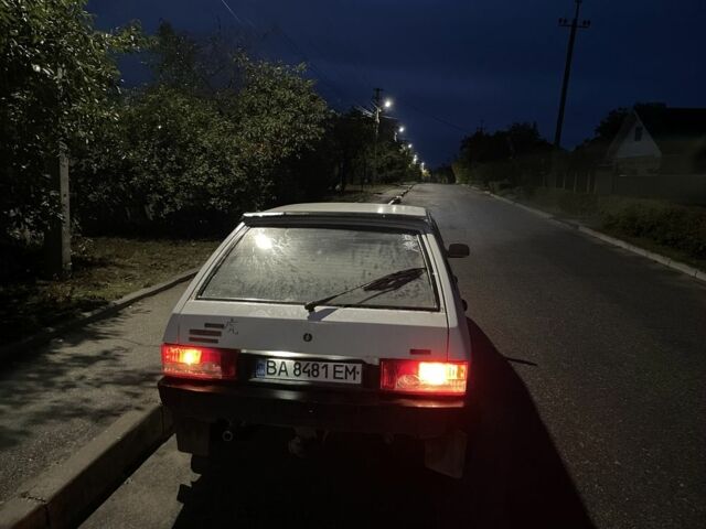 ВАЗ 2109 1995 в Кропивницком (Кировограде) на Automoto.ua Белый ВАЗ 2109, объемом двигателя 1.5 л и пробегом 3 тыс. км за 725 $, фото 3 на Automoto.ua