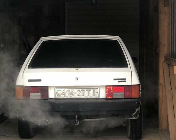 Белый ВАЗ 2109, объемом двигателя 0 л и пробегом 200 тыс. км за 1000 $, фото 1 на Automoto.ua
