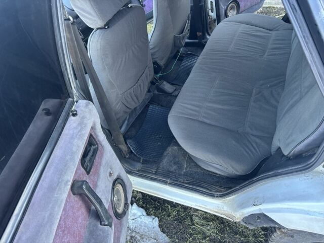 Белый ВАЗ 2109, объемом двигателя 1.5 л и пробегом 345 тыс. км за 417 $, фото 3 на Automoto.ua