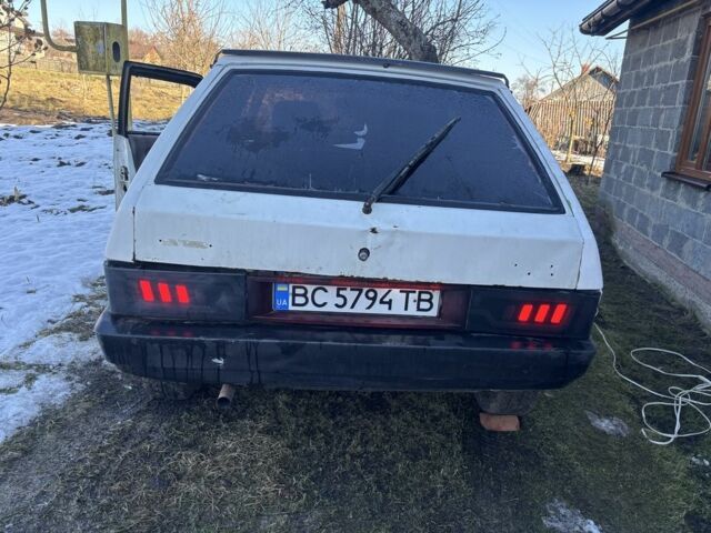 Белый ВАЗ 2109, объемом двигателя 1.5 л и пробегом 345 тыс. км за 417 $, фото 1 на Automoto.ua