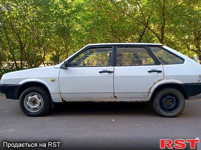 Белый ВАЗ 2109, объемом двигателя 1.5 л и пробегом 0 тыс. км за 600 $, фото 3 на Automoto.ua