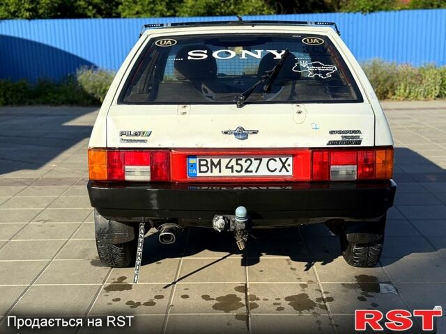 Белый ВАЗ 2109, объемом двигателя 1.5 л и пробегом 100 тыс. км за 1250 $, фото 4 на Automoto.ua