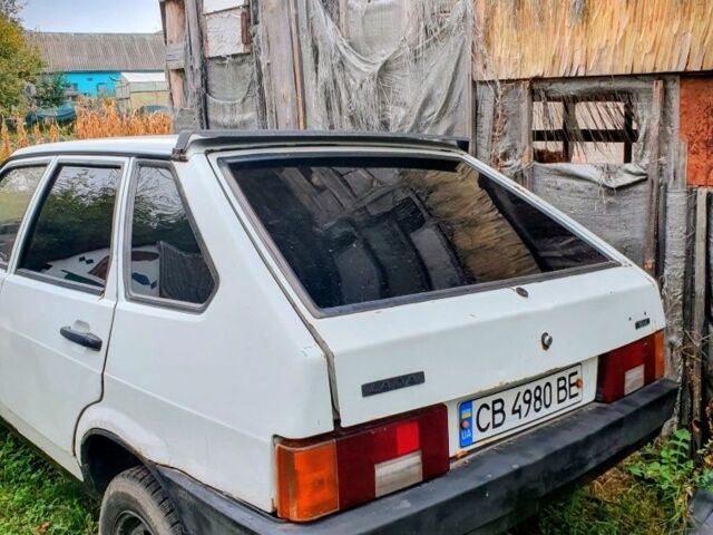 ВАЗ 2109 1995 в Чернигове на Automoto.ua Белый ВАЗ 2109, объемом двигателя 1.5 л и пробегом 666 тыс. км за 650 $, фото 2 на Automoto.ua