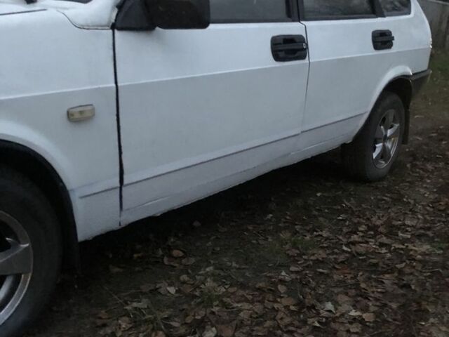 Білий ВАЗ 2109, об'ємом двигуна 1.3 л та пробігом 142 тис. км за 1000 $, фото 4 на Automoto.ua
