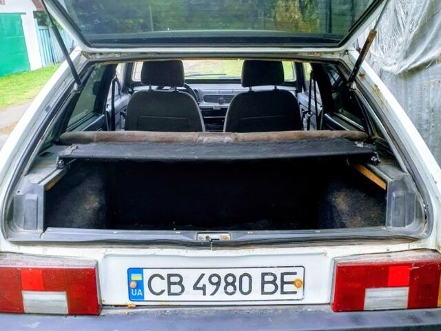 ВАЗ 2109 1995 в Чернигове на Automoto.ua Белый ВАЗ 2109, объемом двигателя 1.5 л и пробегом 666 тыс. км за 650 $, фото 4 на Automoto.ua