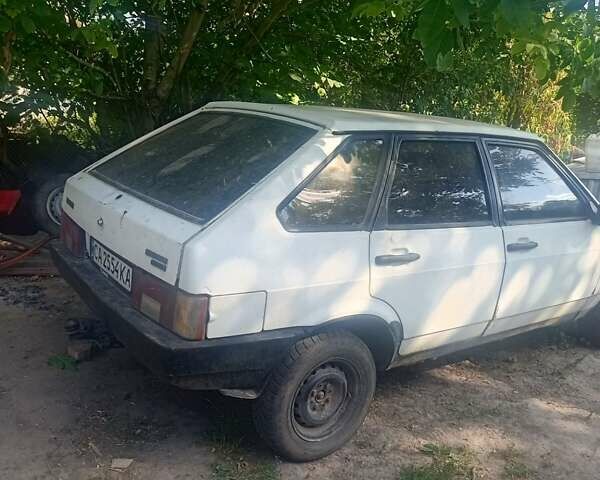 Білий ВАЗ 2109, об'ємом двигуна 1.3 л та пробігом 3 тис. км за 850 $, фото 4 на Automoto.ua