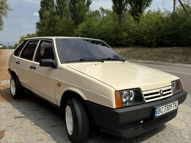 Белый ВАЗ 2109, объемом двигателя 1.3 л и пробегом 165 тыс. км за 1652 $, фото 2 на Automoto.ua