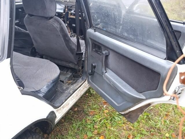 Белый ВАЗ 2109, объемом двигателя 1.5 л и пробегом 2 тыс. км за 1100 $, фото 5 на Automoto.ua