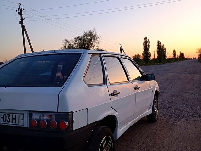 Білий ВАЗ 2109, об'ємом двигуна 1.6 л та пробігом 215 тис. км за 1400 $, фото 2 на Automoto.ua