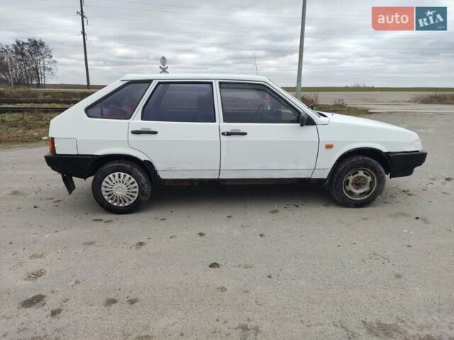 Белый ВАЗ 2109, объемом двигателя 1.5 л и пробегом 95 тыс. км за 900 $, фото 8 на Automoto.ua